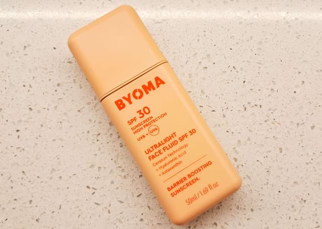 Ultralight Face Fluid SPF30